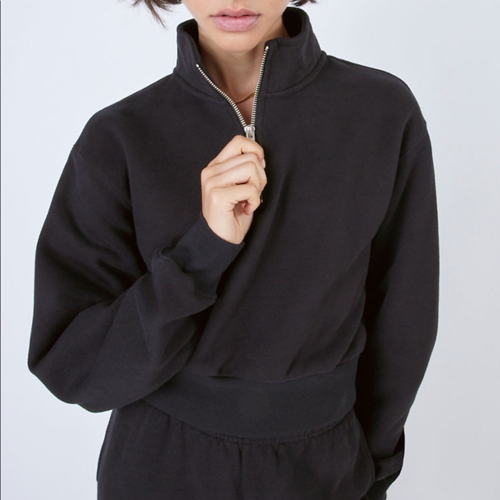 Aritzia Tna sweatshirt